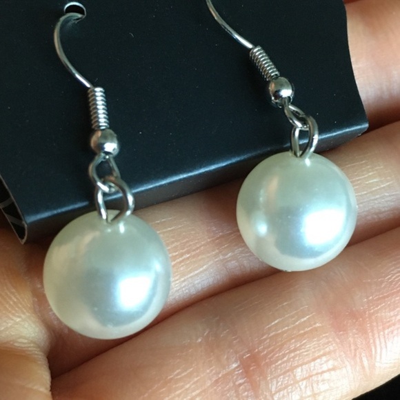 Buy 2 Get 1 Paparazzi Faux Pearl Silver Tone Hook Back Earrings - Picture 3 of 5